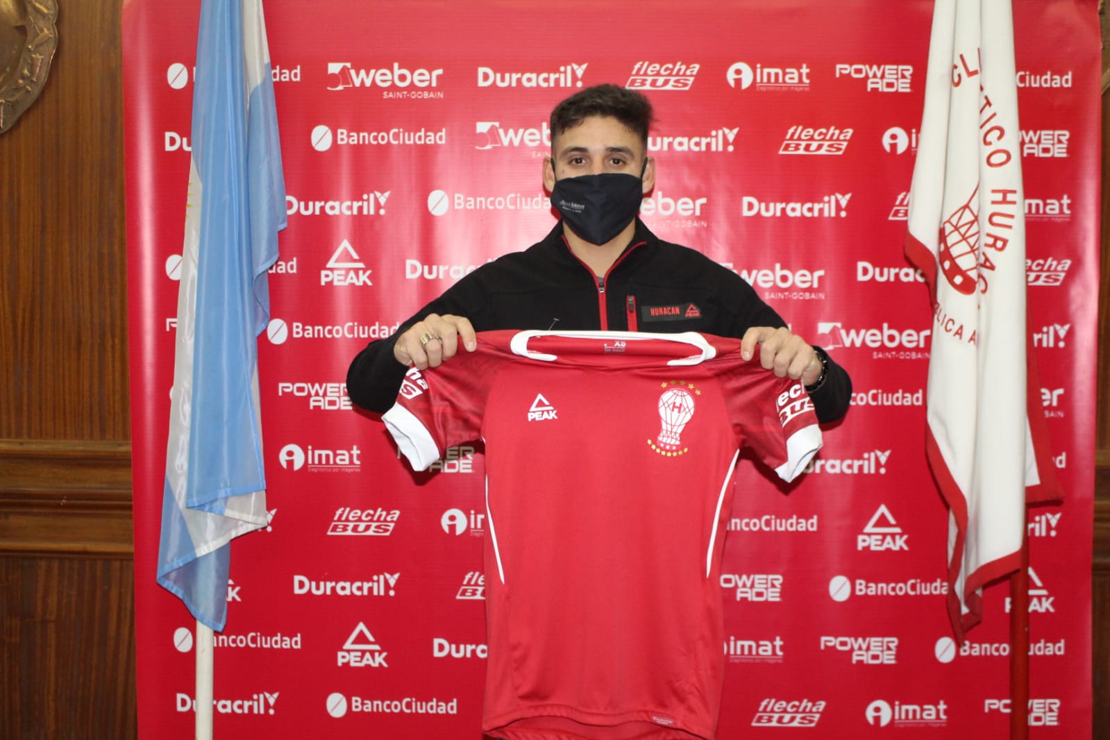 30.07.2021 Matías Cóccaro fue presentado en Huracán