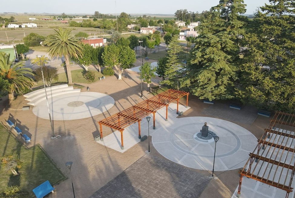 Inauguración de la remodelación de la Plaza “Roma” en Pirarajá