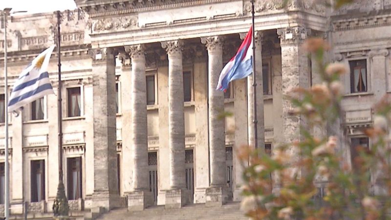 Tres ministros de cartera comparecerán ante el Parlamento: Educación, Relaciones Exteriores y Desarrollo Social.