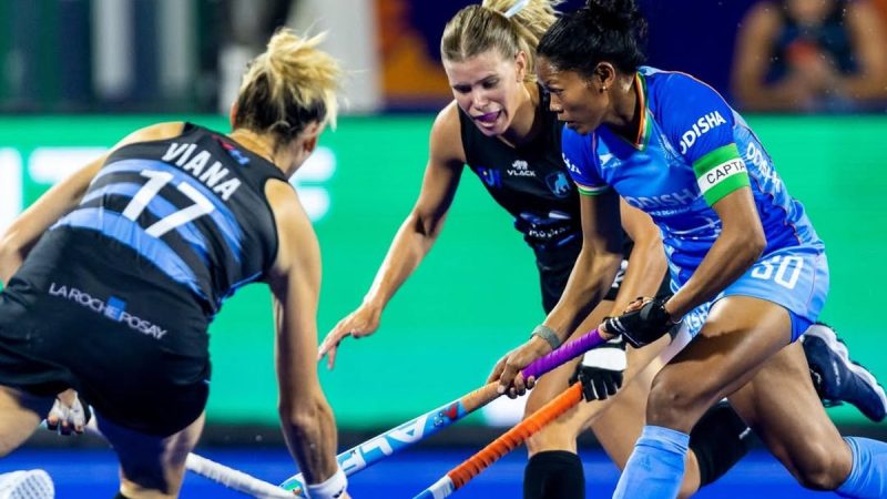 Las Cimarronas caen 4-0 ante India en su debut clasificatorio al Mundial de hockey sobre césped