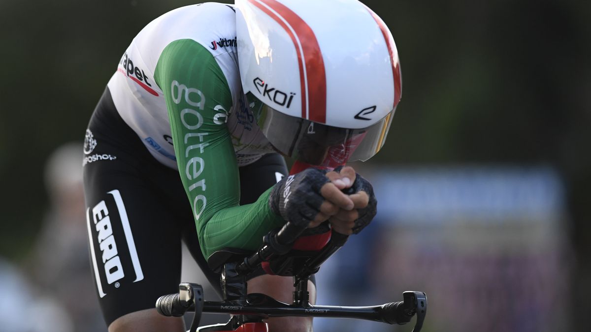 Roderyck Asconeguy ganó la contrarreloj y Lucas Gaday se afirma como malla oro en la Vuelta Ciclista del Uruguay